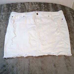 Torrid Classic White Mini Skirt Destressed 28